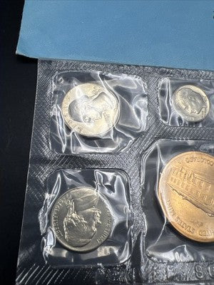 1974 D Uncirculated U.S. Mint Denver Souvenir Set with used envelope #a