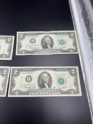 Lot of 4 1976 Bicentennial $2 Two Dollar Bills Circulated #777