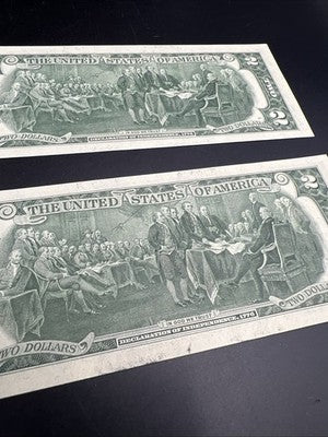 2 Consecutive 1976 $2 Two Dollar FRN Federal Reserve Notes CH UNC #985