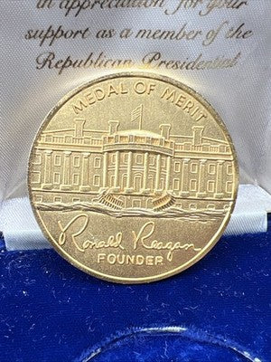 Ronald Regan Medal Of Merit Task Force POTUS Seal Eagle Medal AU