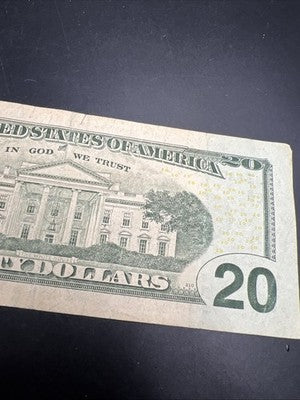 2009 $20 FRN Federal Reserve Note Circulated Neat Serial # 33399398