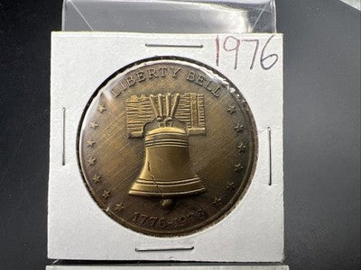 1776 - 1976 Liberty Bell United States Of America Medal Coin AT-129 SKU#B