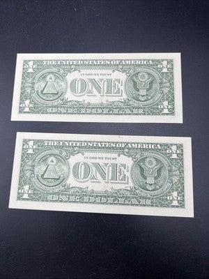 2 Consecutive 2013 $1 FRN Federal Reserve Notes CH UNC #515