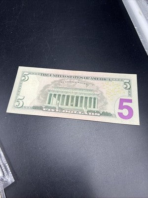 Star * 2013 $5 FRN Federal Reserve Note XF EF Circulated Neat Serial # 05318182