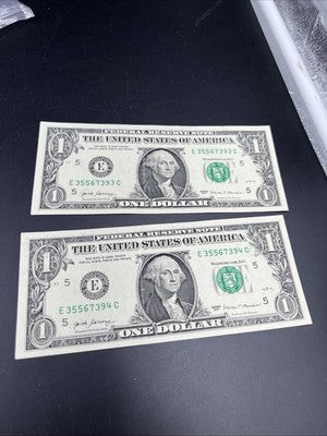 2 Consecutive 2017 $1 FRN Federal Reserve Notes VF Very Fine / XF Circulated