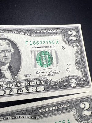 2 Consecutive 1976 Bicentennial $2 Two Dollar Federal Reserve Notes AU About UNC