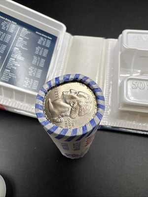 US Mint Certified 2000 P Virginia State Statehood 40 Coin BU Quarter Roll