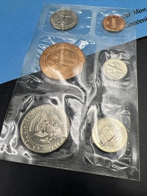 1987 D Uncirculated U.S. Mint Denver Souvenir Set with used envelope #a