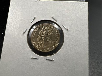 1942 P 10c Mercury Dime Coin Clipped Planchet Error AU