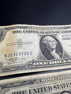 2 Consecutive 1935 A $1 One Dollar Silver Certificates Blue Seal Note F / VF #14