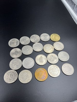 Lot of 20 $1 Casino Dollar Gaming Tokens Metal Circulated Conditions SKU#7543
