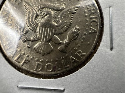 1983 P 50c Kennedy Half Dollar Coin NO FG Missing Initials Variety VF Circ