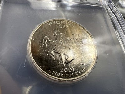 2007 P 25c Wyoming Quarter Coin Struck Thru Grease Error ICG BU #105