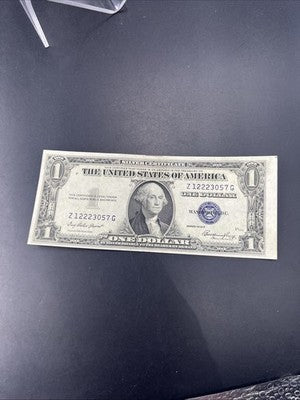 1935 E $1 One Dollar US Silver Certificate Blue Seal Choice AU About UNC #057