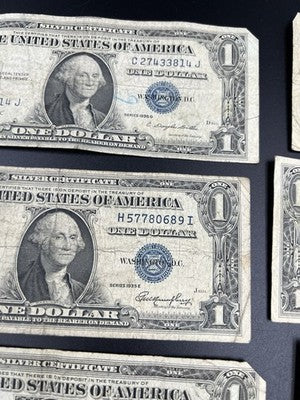 Lot of 10 1935 $1 Dollar Silver Certificate Blue Seal Notes Circulated #81