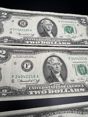Lot of 4 1976 $2 FRN Two Dollar Bicentennial Federal Reserve Notes VF + #522