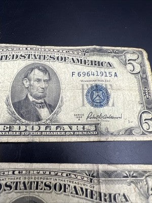 Five Dollar Bill Collector's Lot 1934 1953 $5 US Silver Certificates Very Circ