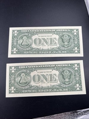 2 Consecutive 2017 $1 FRN Federal Reserve Notes Choice UNC #477