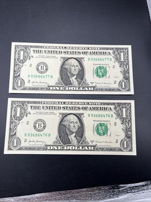 2 Consecutive 2017 $1 FRN Federal Reserve Notes Choice UNC #477