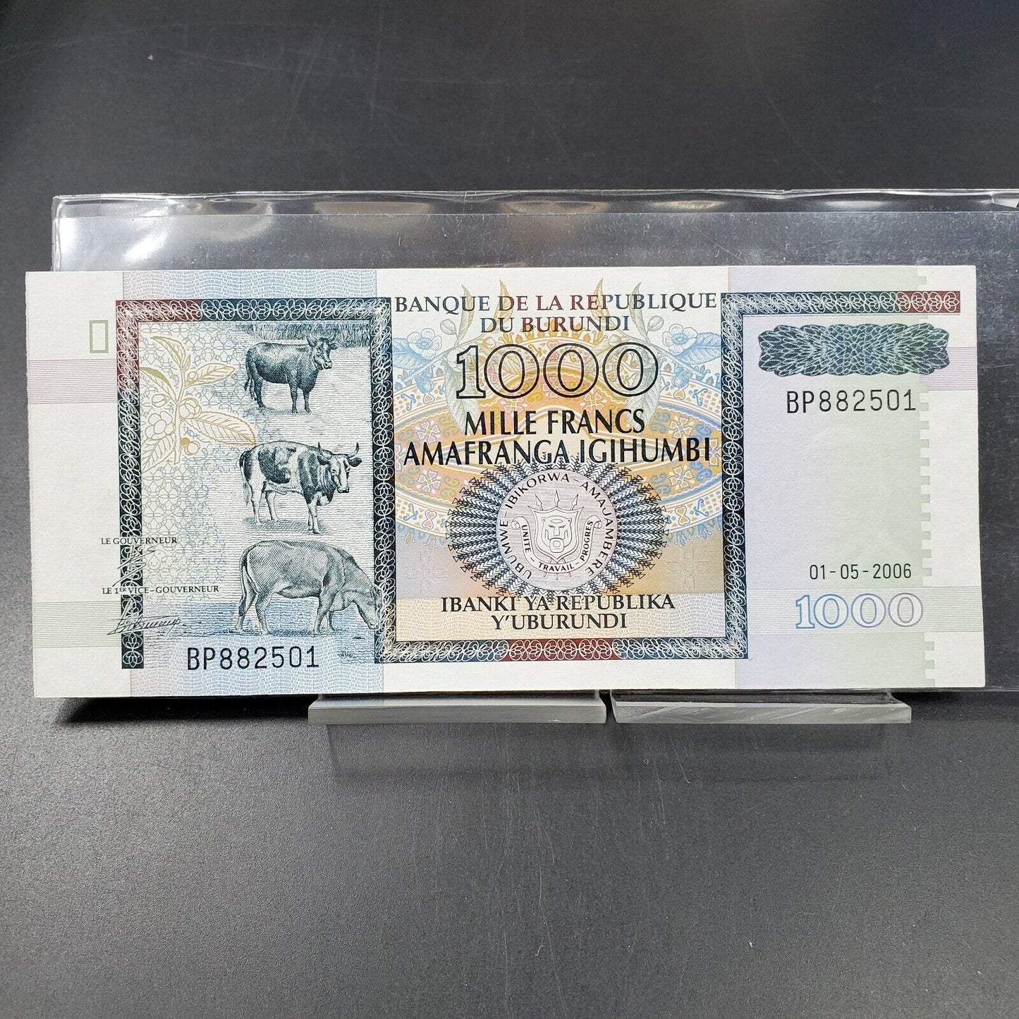 BURUNDI Banque De La Republique 1000 Francs note CH UNC