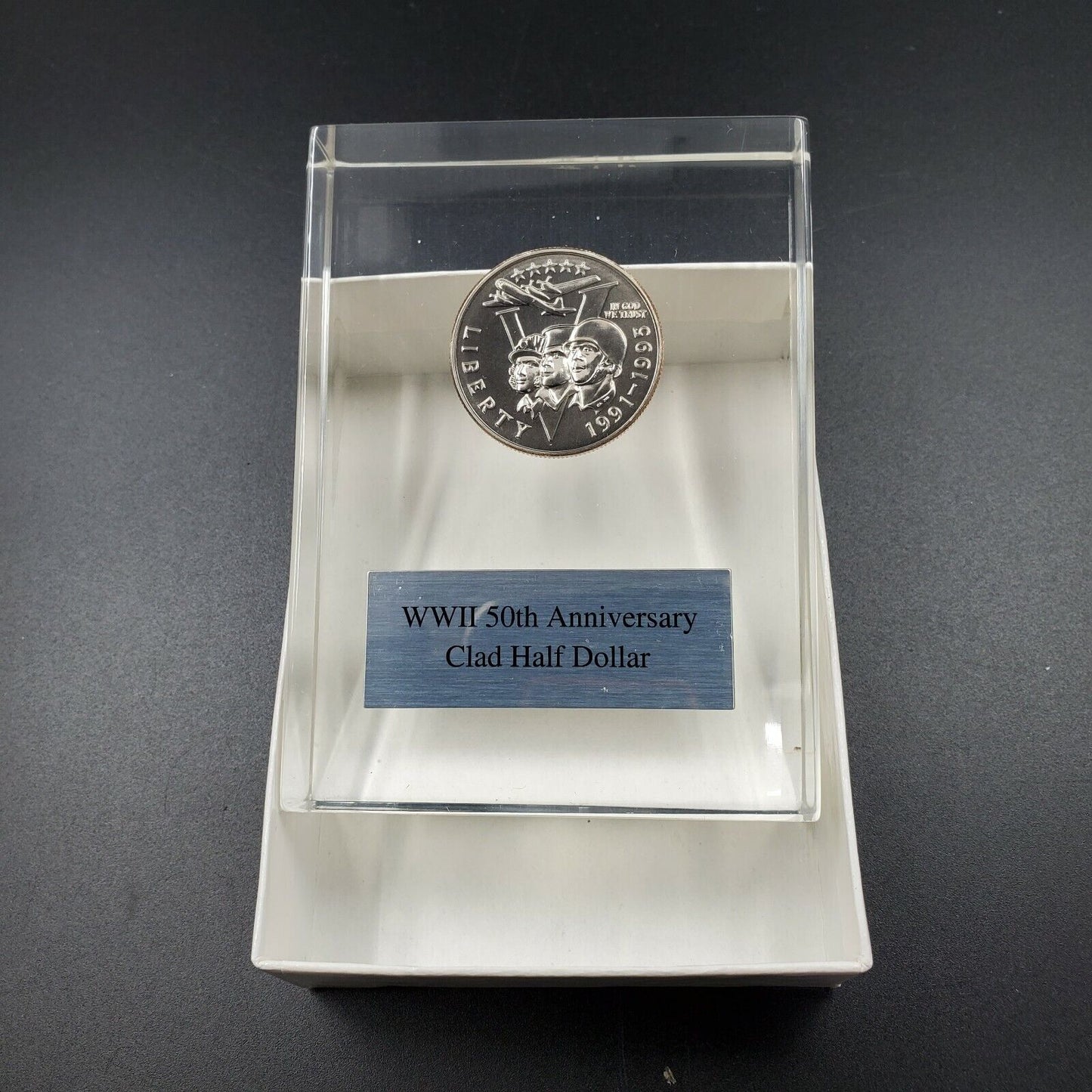 1991-1995 50c 50th Anniversary World War II Half Dollar Veterans Acrylic Display