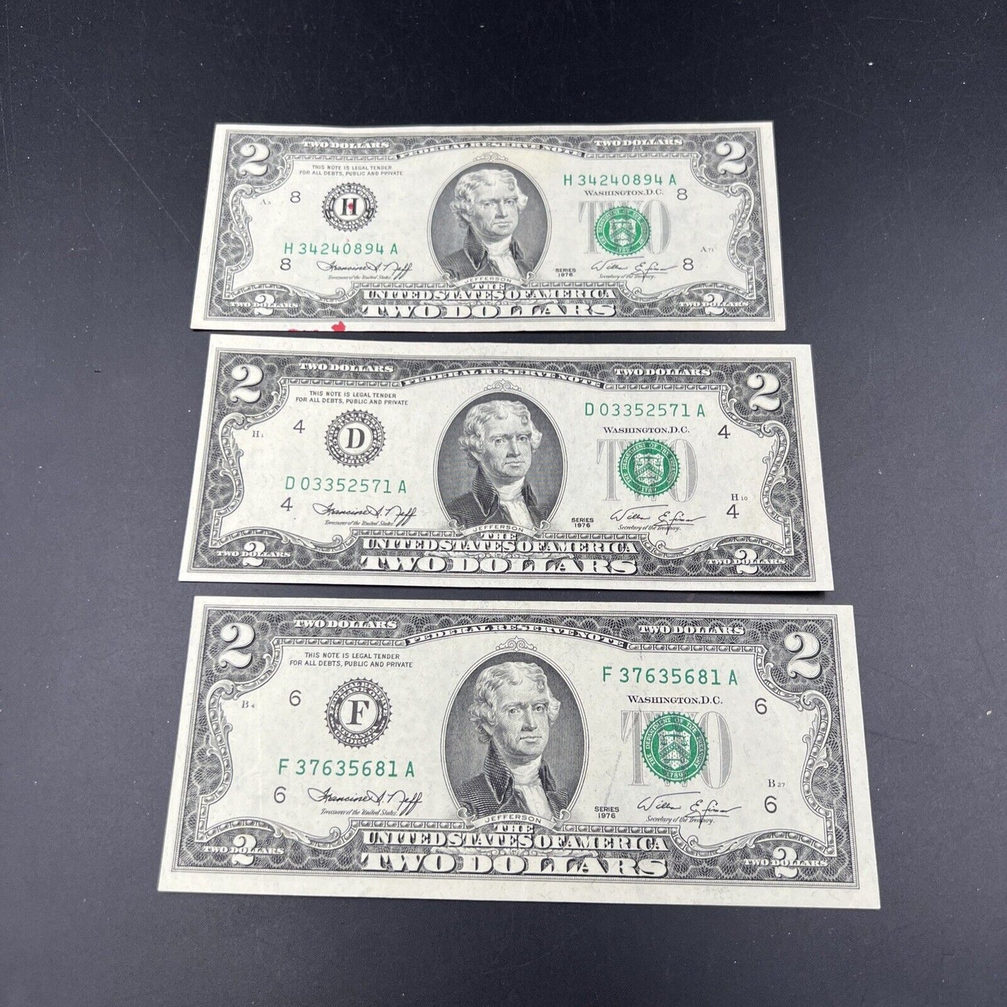 Lot of 3 1976 $2 Two Dollar Bicentennial FRN Federal Reserve Note Bills VF #681