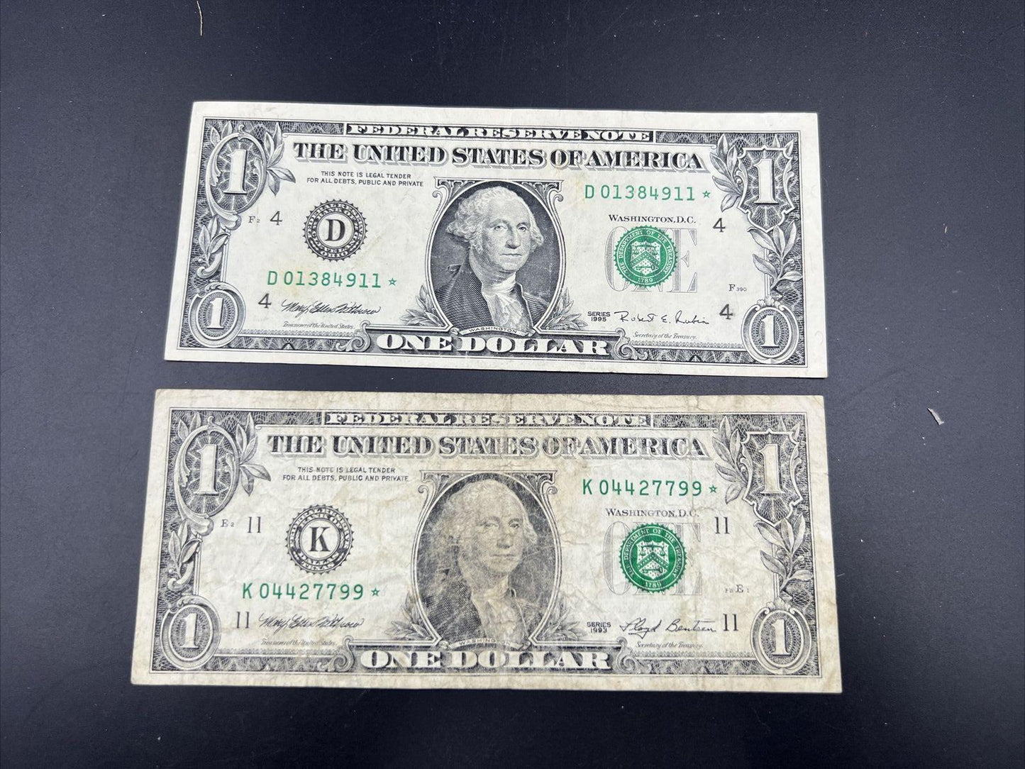 2 Note Set 1993 & 1995 Star * $1 One Dollar FRN Circ Federal Reserve Bills