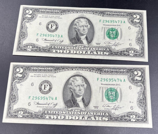 2 Consecutive 1976 $2 Two Dollar Bicentennial Bill Federal Reserve Notes UNC #74