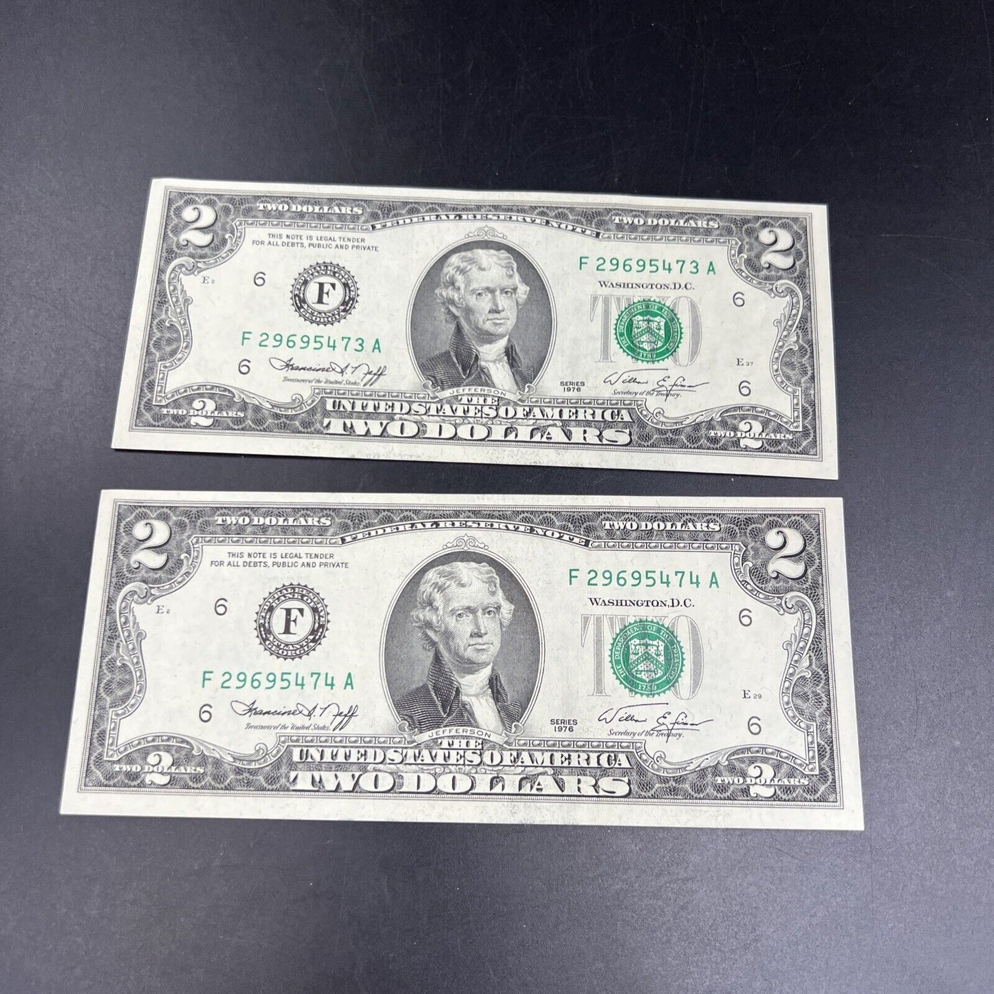 2 Consecutive 1976 $2 Two Dollar Bicentennial Bill Federal Reserve Notes UNC #74