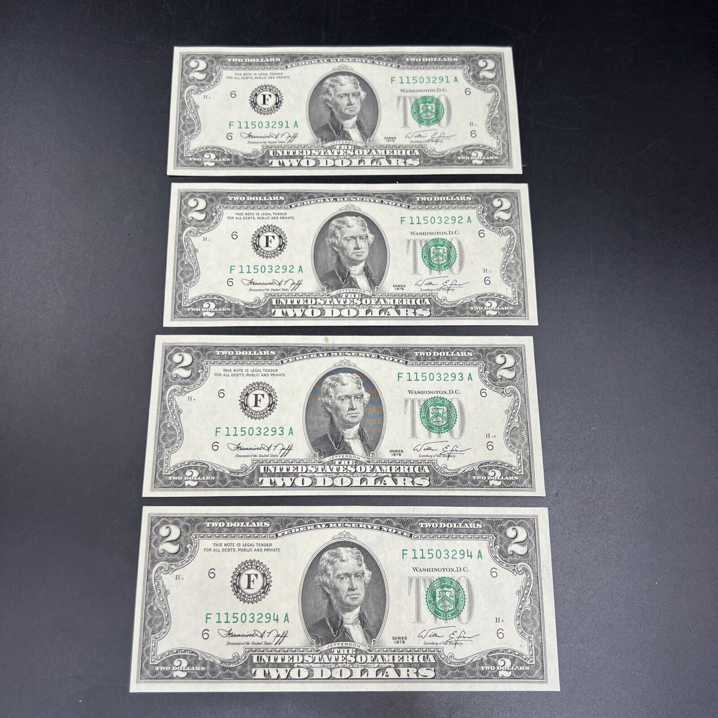 4 Consecutive 1976 $2 Two Dollar Bicentennial Bill Federal Reserve Notes UNC #94