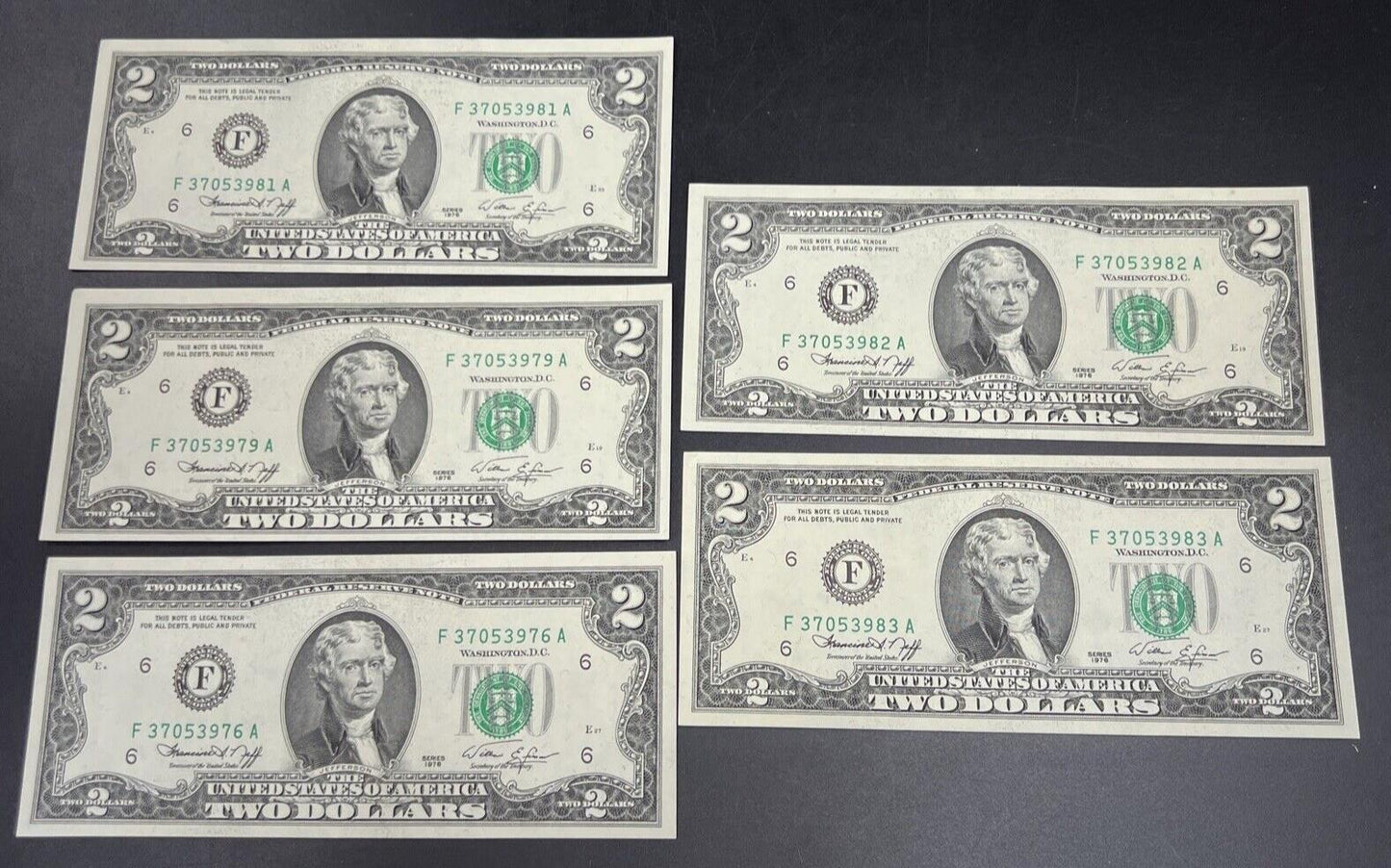 Lot of 5 1976 $2 Two Dollar Bicentennial Bill Federal Reserve Notes UNC #76