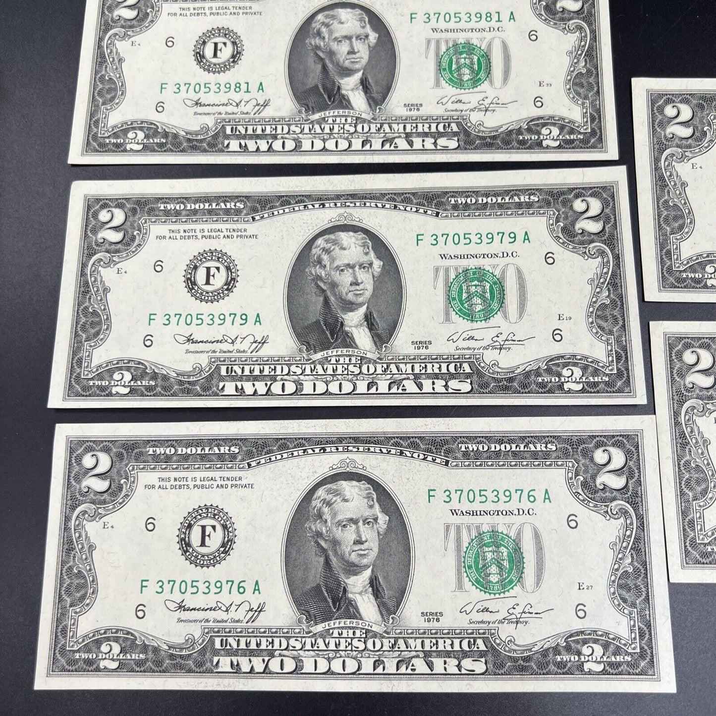 Lot of 5 1976 $2 Two Dollar Bicentennial Bill Federal Reserve Notes UNC #76