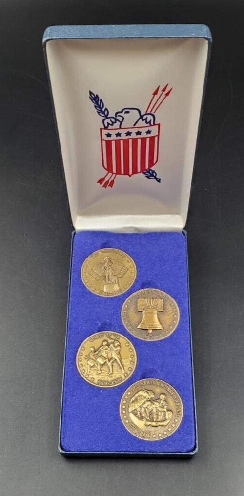 Vintage Set Of  4  1776-1976 Bicentennial Bronze Commemorative Medallion Medals