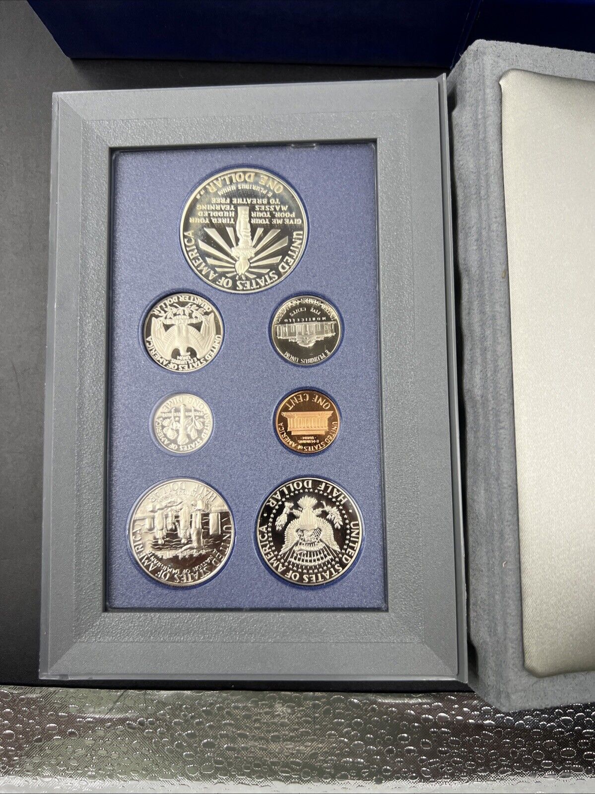 1986 S US Mint Prestige Proof Set w/ Statue of Liberty Silver Dollar Box & COA