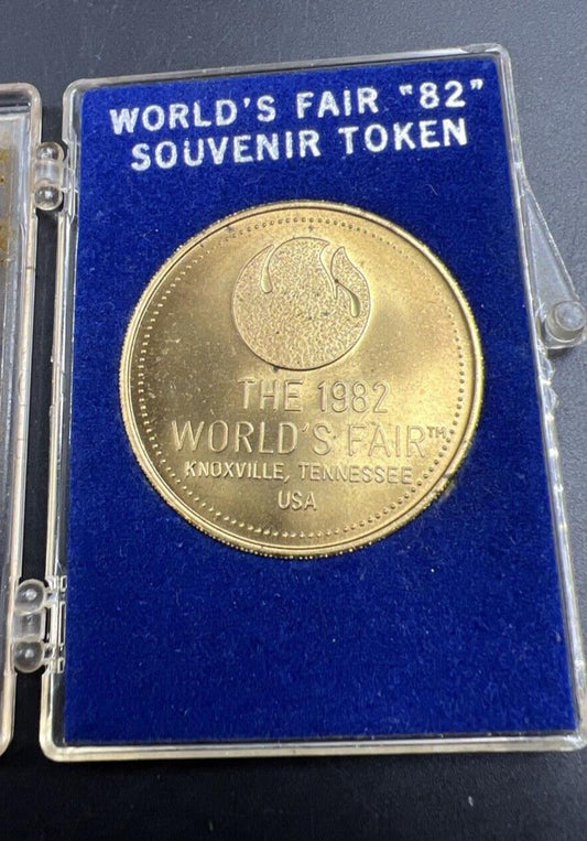 The 1982 World's Fair Knoxville Tennessee USA Souvenir Token Medal GEM UNC