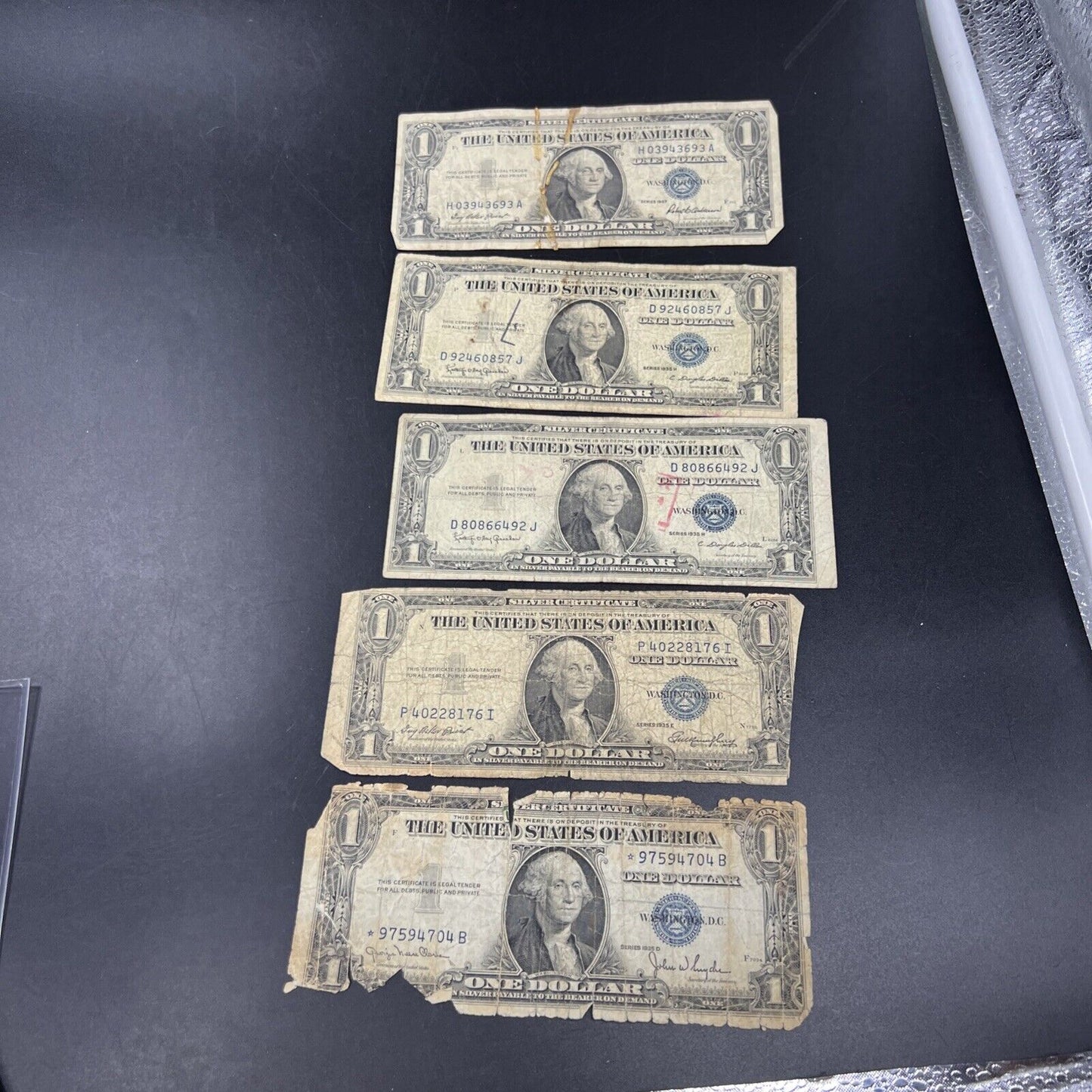 Lot of 5 Cull Very Circulated Small $1 One Dollar Blue Seal Silver Certificates