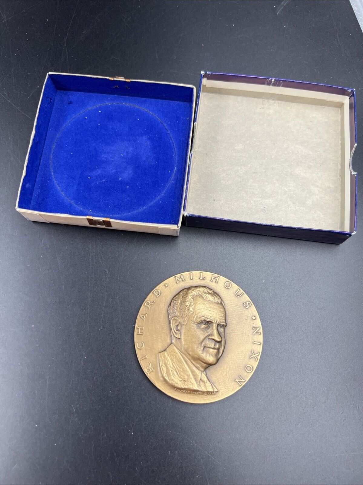 1969 Richard Nixon 37th President Inaugural Large Bronze Medallion Original Box