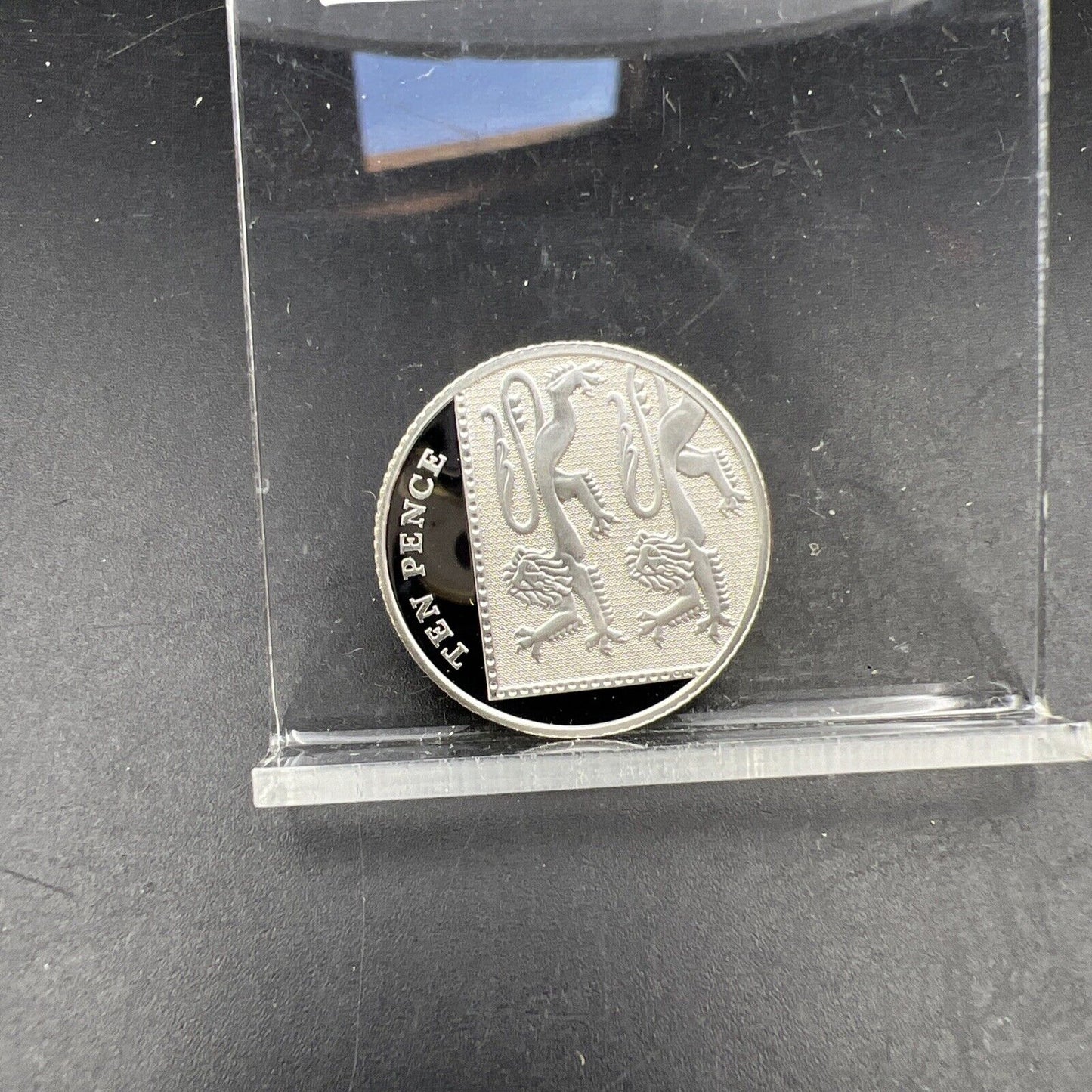 2008 10p United Kingdom Silver 10 Pence Coin Gem Royal Shield #SKU31524