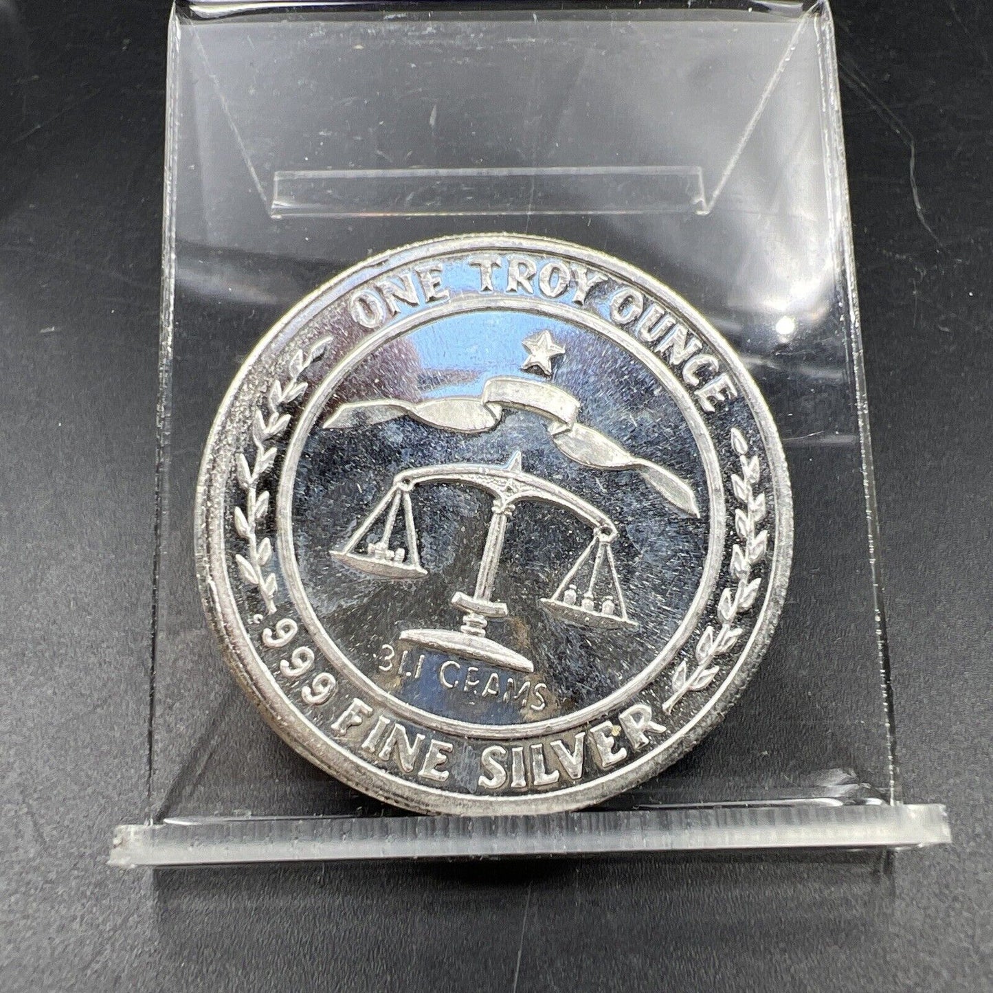 1983 Vintage 1 oz .999 Silver Art Round Broken Partial Collar MAJOR Rim Error PF