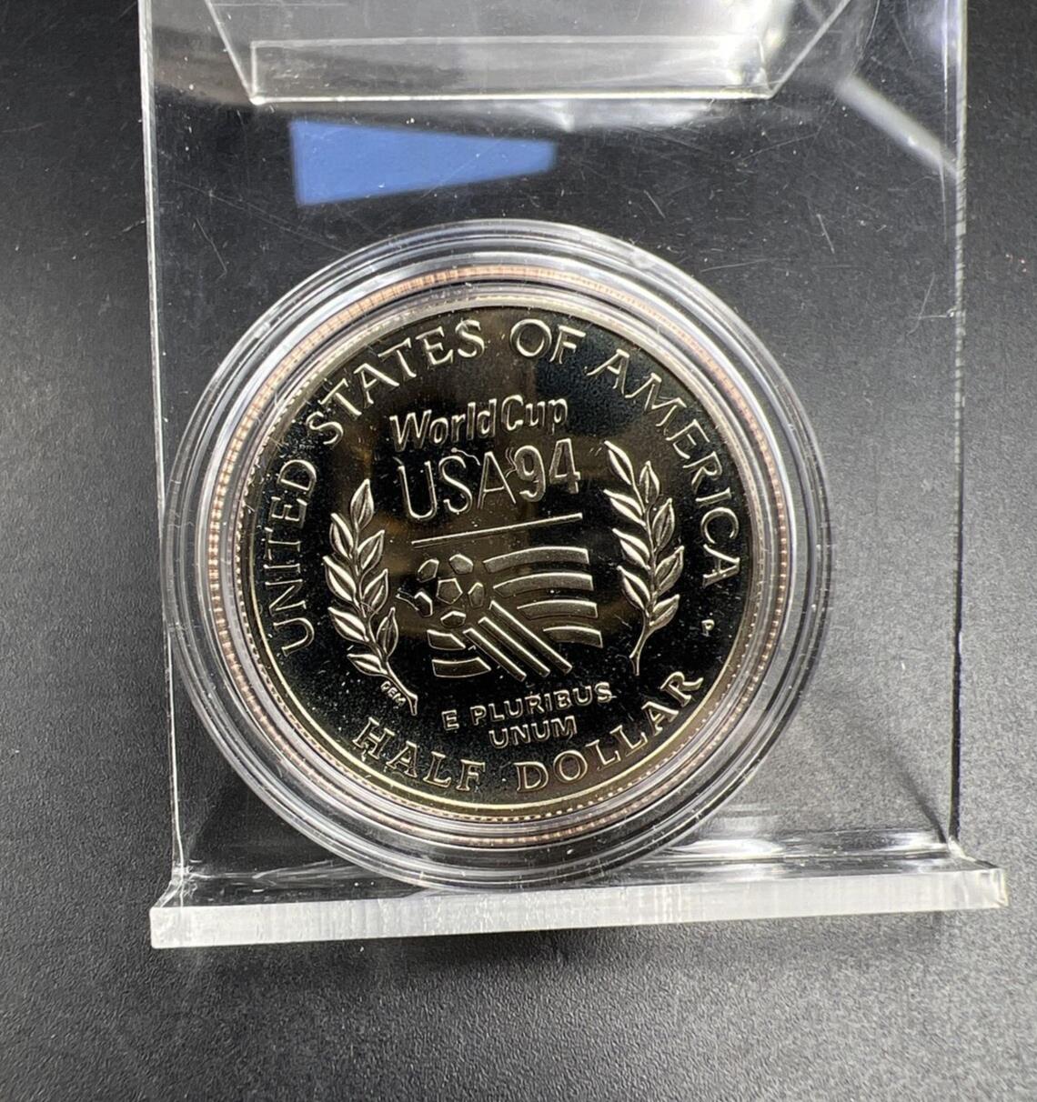 1994 D 50c Fifa World Cup Commemorative Half Dollar in Capsule Clad Coin PROOF B