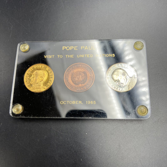 1965 Pope Paul Visit to the United Nations 3 Medal Set in Capital Plastics Case