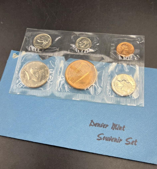 1987 D Denver Mint Souvenir Set Uncirculated Coins and Medal With Envelope