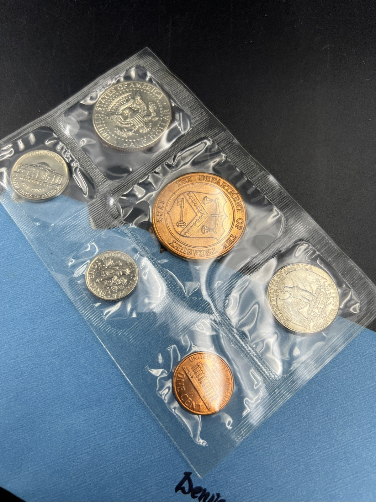 1987 D Denver Mint Souvenir Set Uncirculated Coins and Medal With Envelope