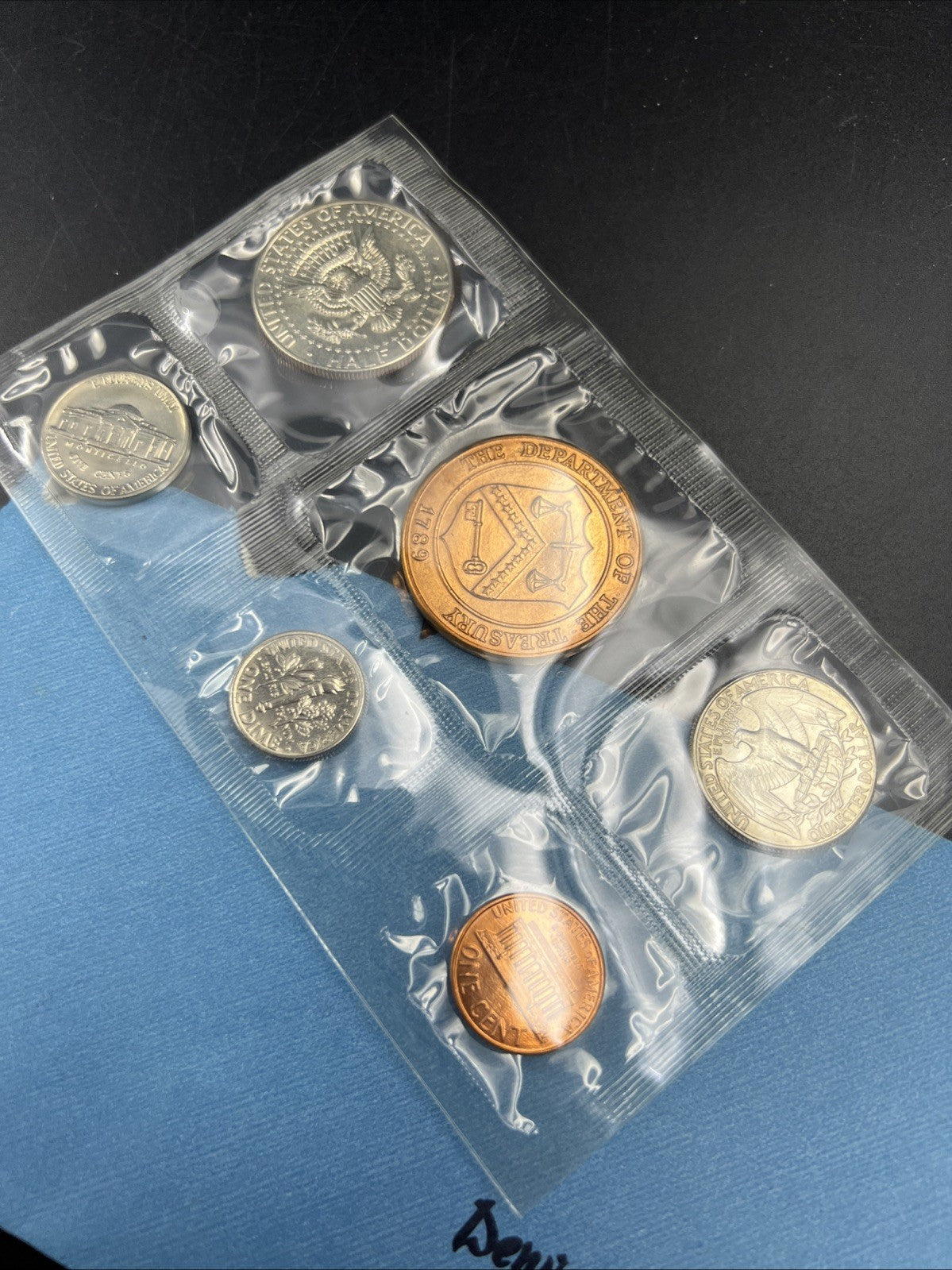 1987 D Denver Mint Souvenir Set Uncirculated Coins and Medal With Envelope