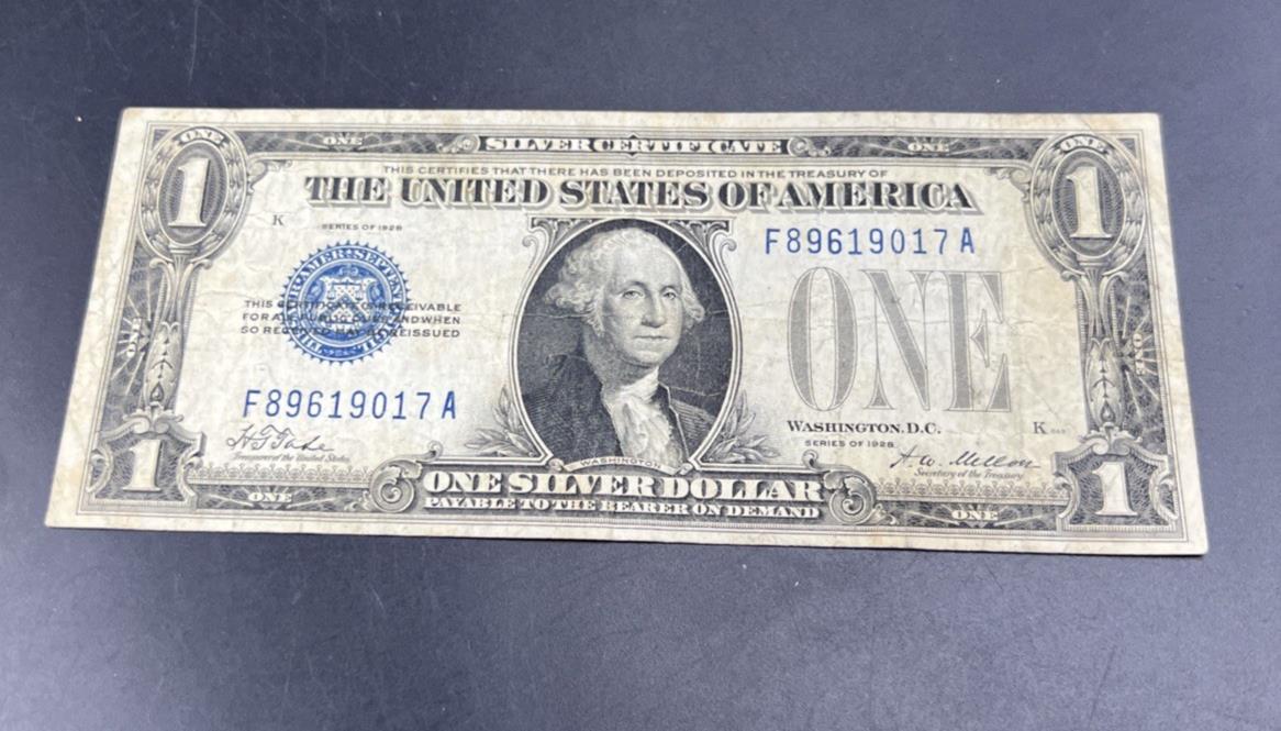 1928 $1 Funnyback Funny Back Silver Certificate Blue Seal Fine Circ017