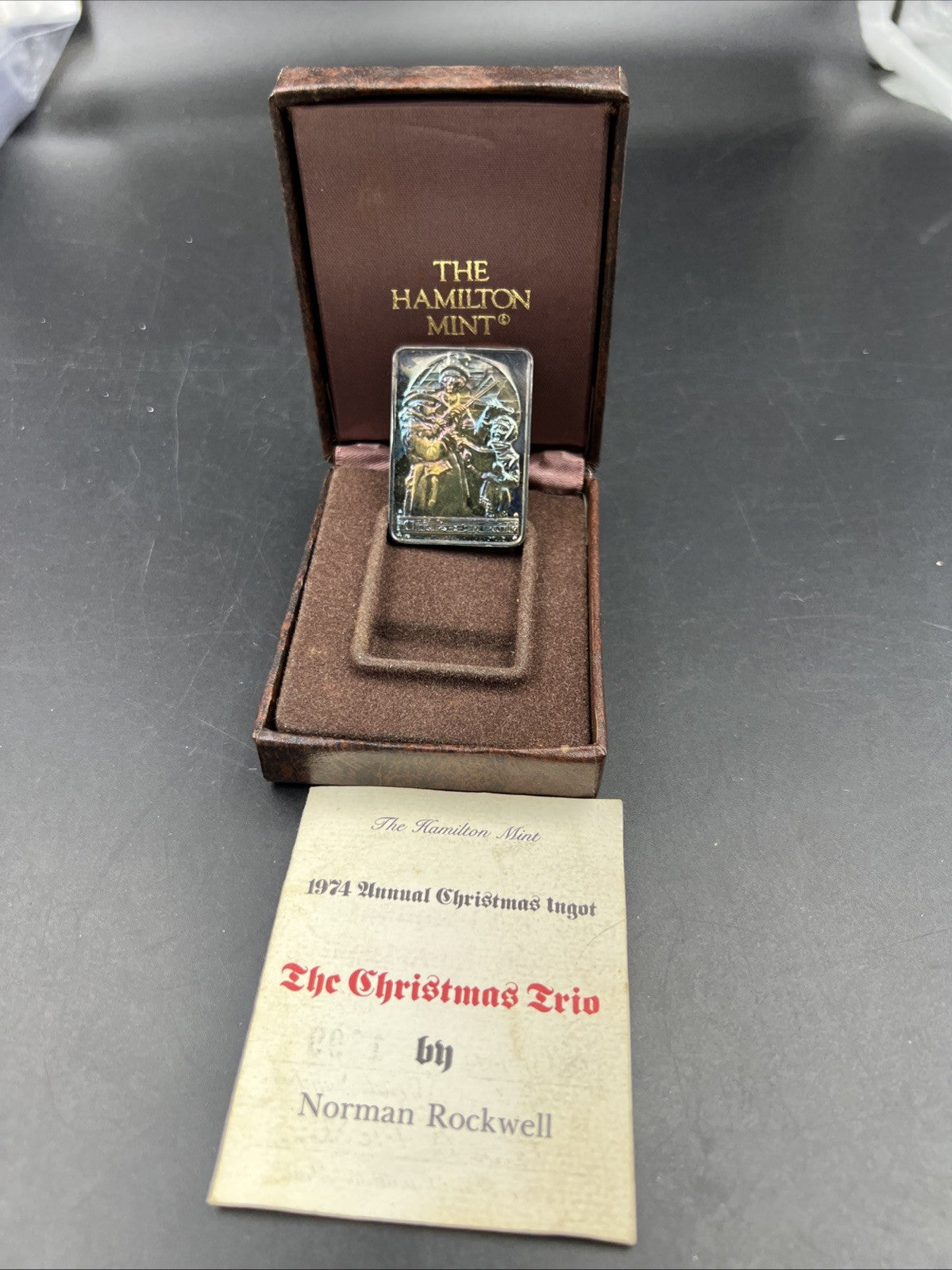 1974 Annual Christmas Ingot 1 Oz .999 Silver Bar Nice Toning Norman Rockwell