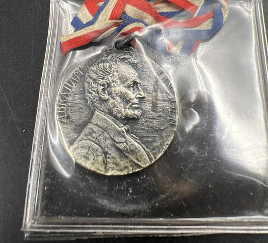 1909 Newark NJ Lincoln Centennial Medal 25 MM Bronze (silvered) With Ribbon SK#D