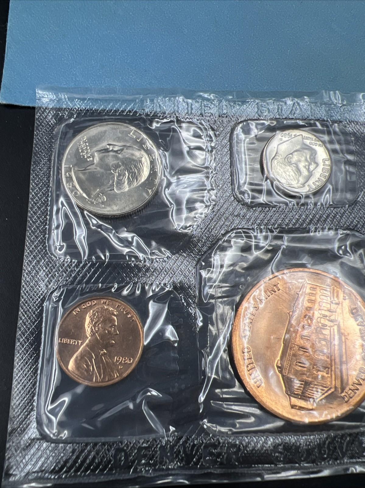 1980 D Denver Mint Souvenir Set Uncirculated Coins and Medal With Envelope