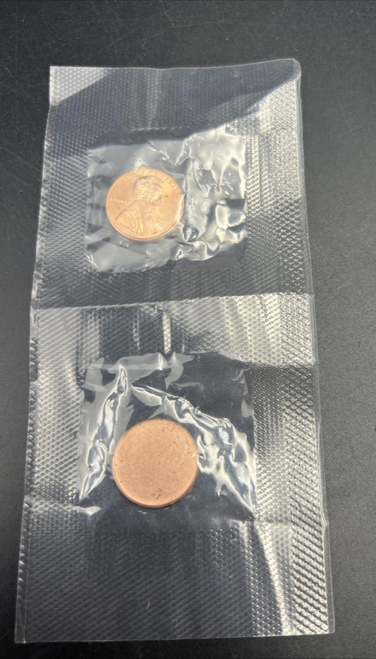 Blank Cent Error 1c Coin & 2008 1c BU 2 Coin Set in Sample Cello