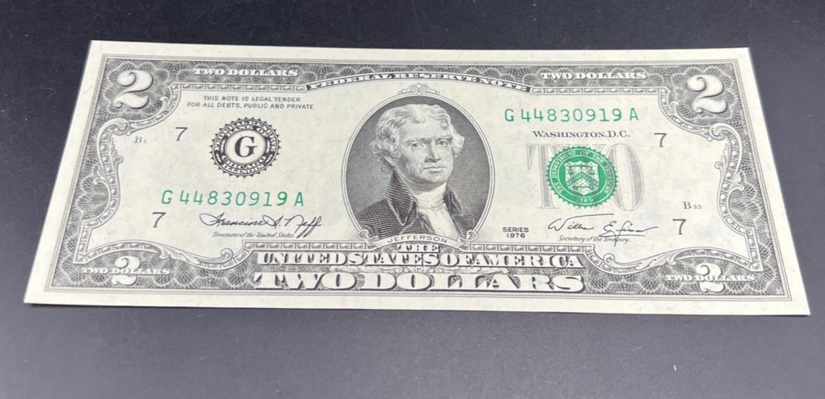 1976 $2 FRN Bicentennial Federal Reserve Note CH UNC #919